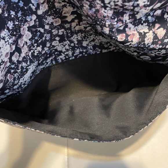 Lululemon Festival Bag - Picture 9 of 16